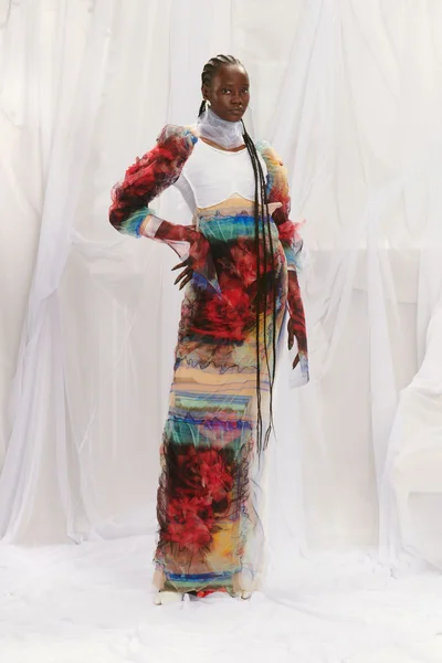 Look 15